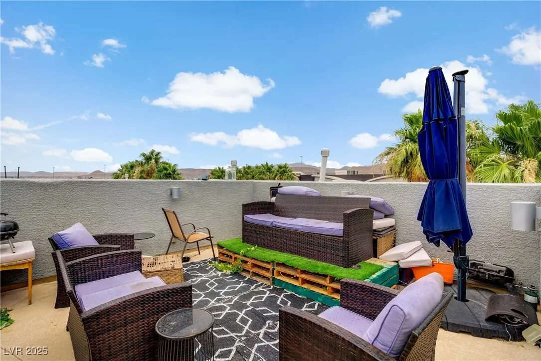 Photo of Listing #2731642