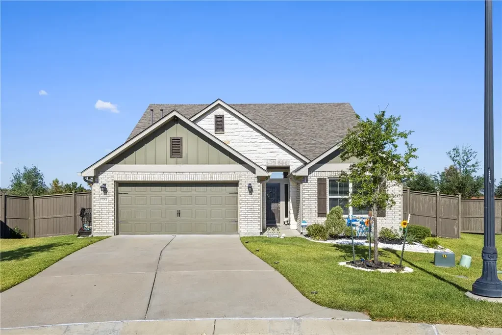 5164 Maroon Creek Drive, Bryan