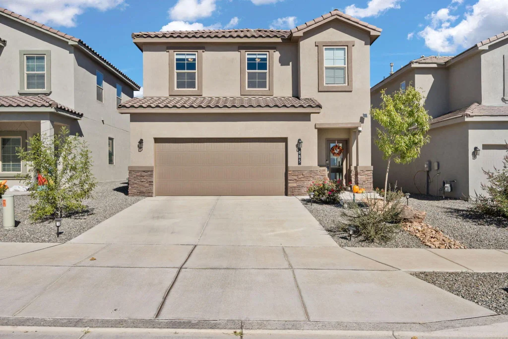 885 Tazanita Loop Se, Rio Rancho