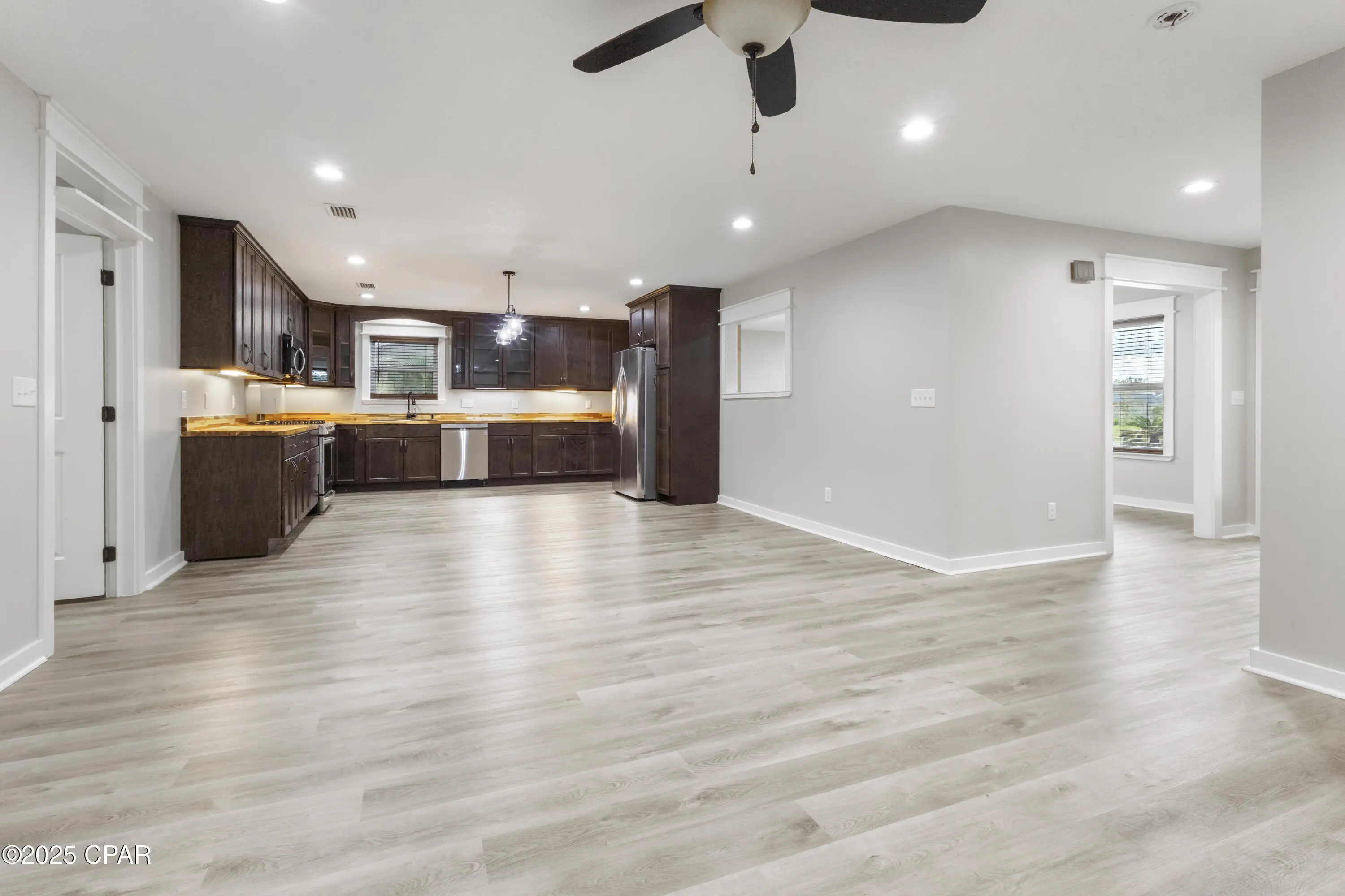 248 Sukoshi Drive, Panama City