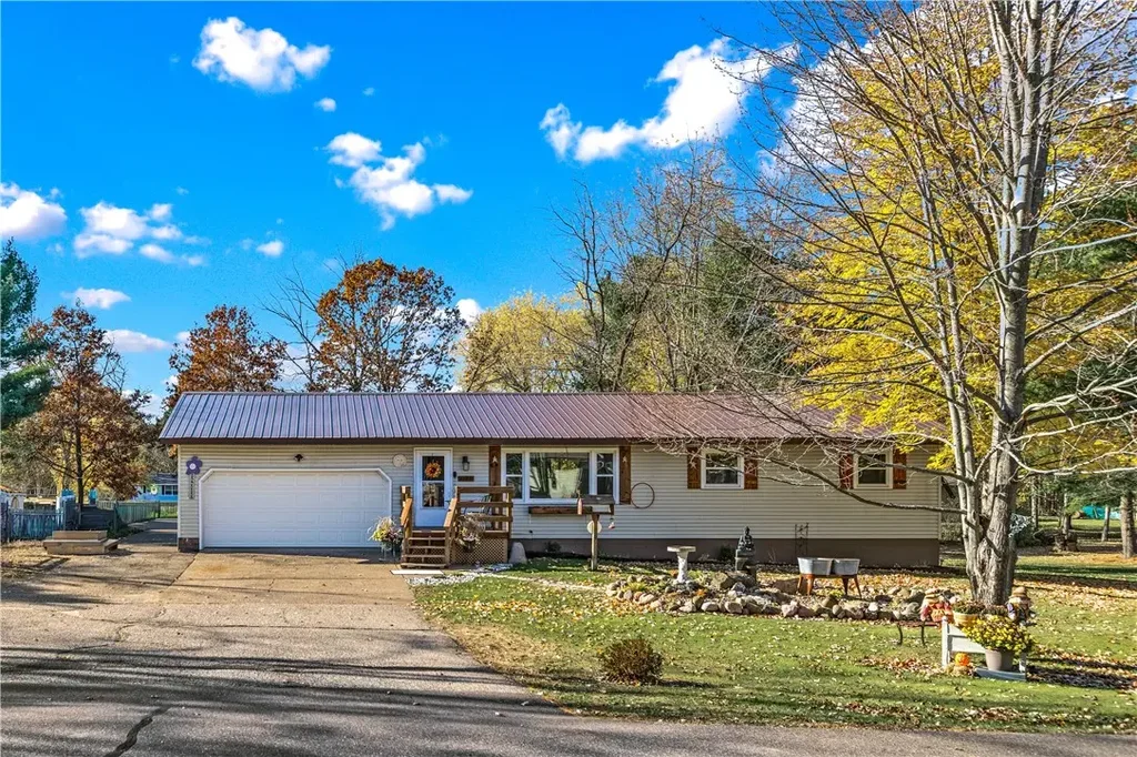 1520 Watt Avenue, Fall Creek