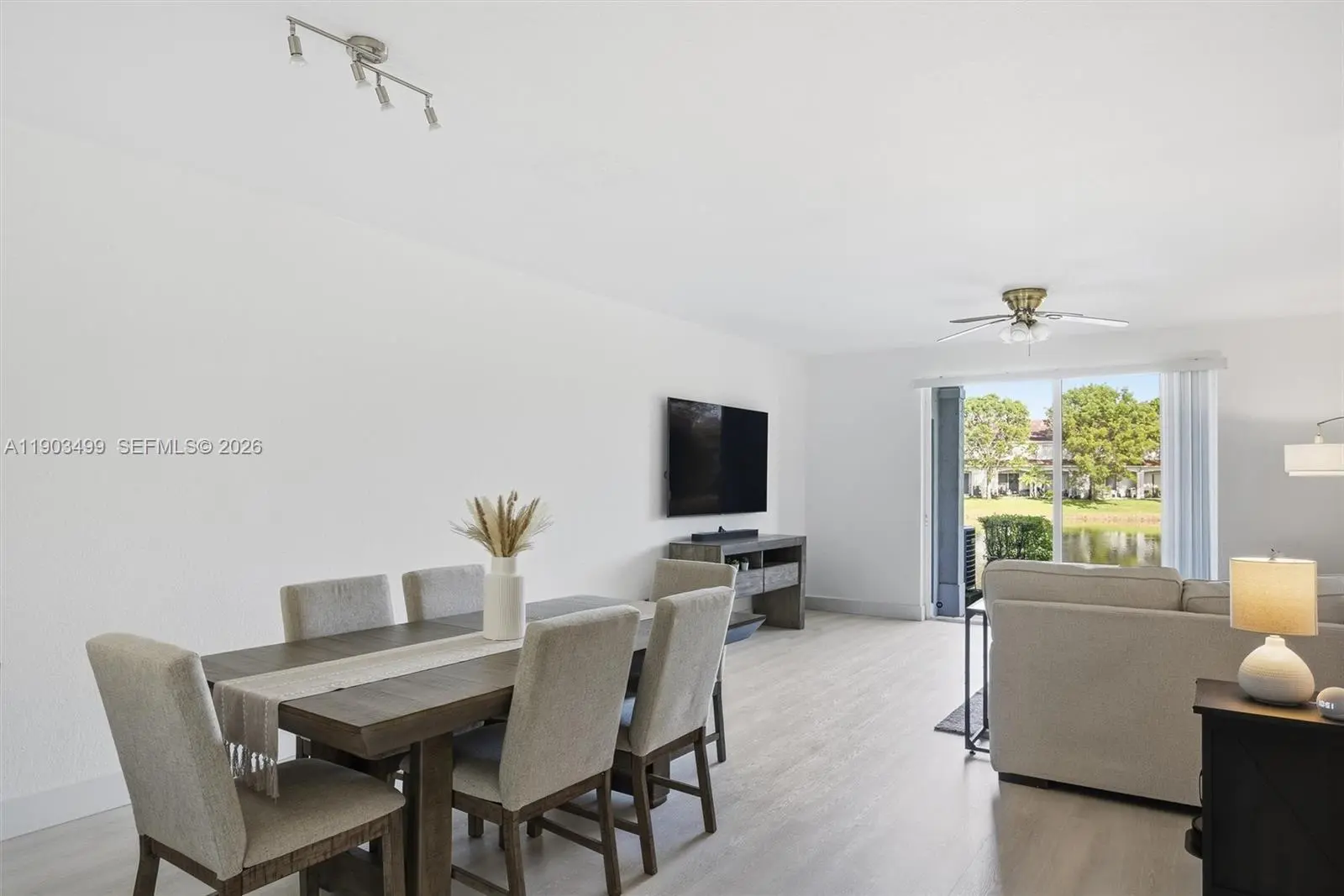 Photo of Listing #A11903499