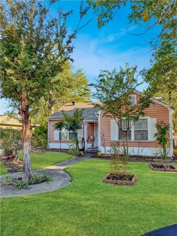 203 Dellwood Street, Bryan