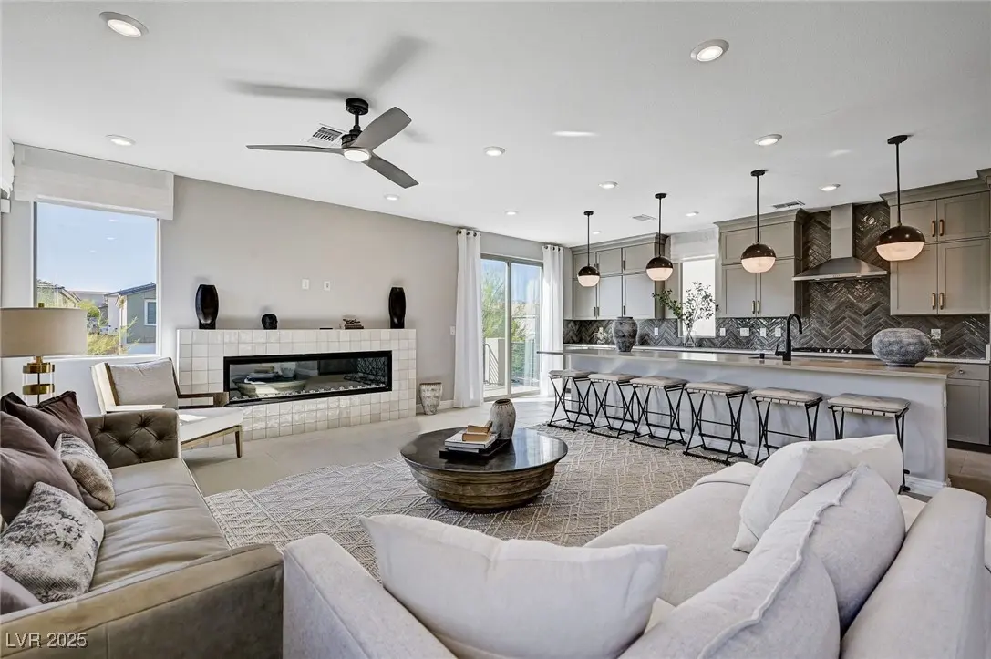 Photo of Listing #2731825