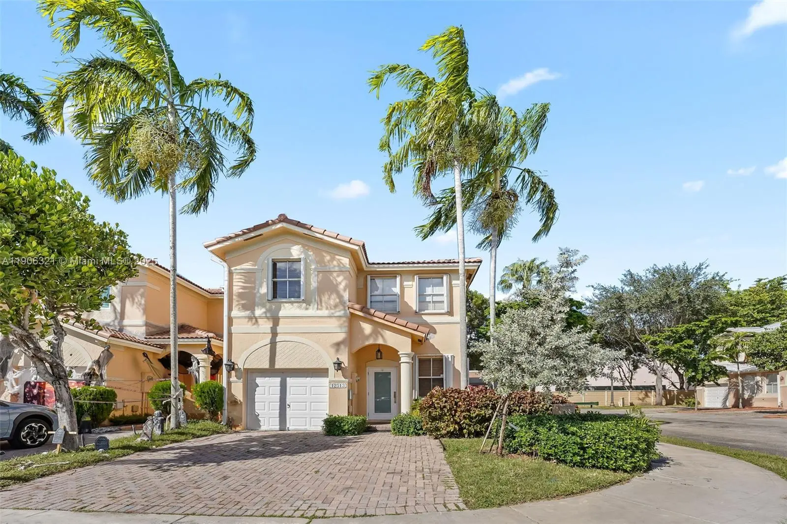 Photo of Listing #A11906321