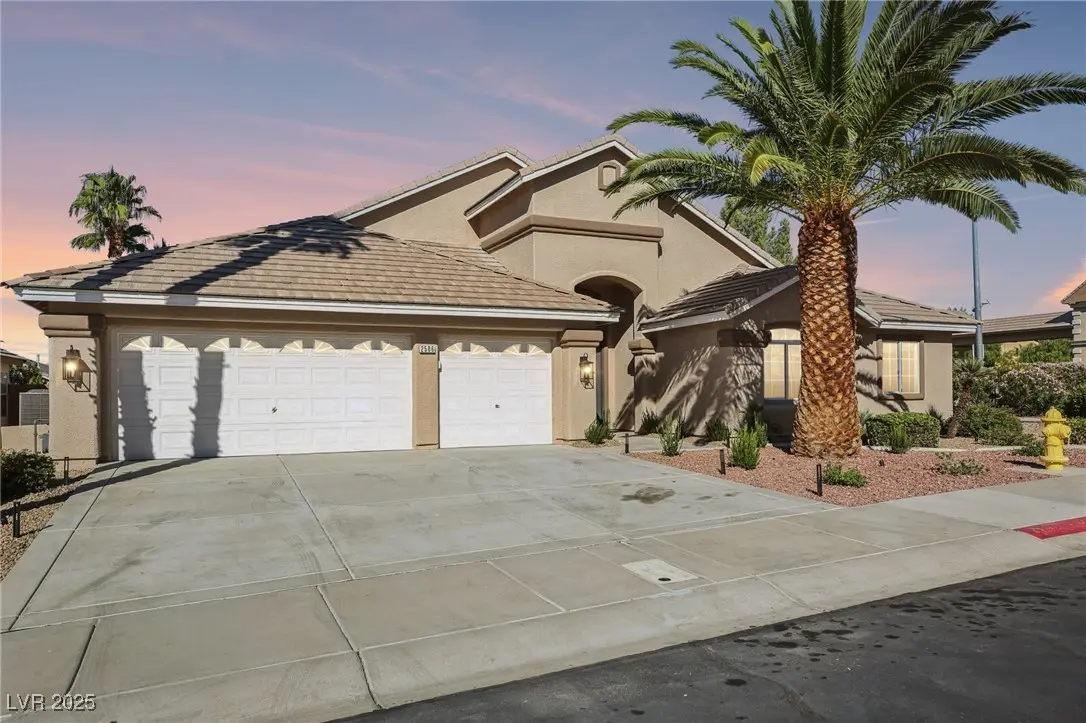 Photo of Listing #2731007