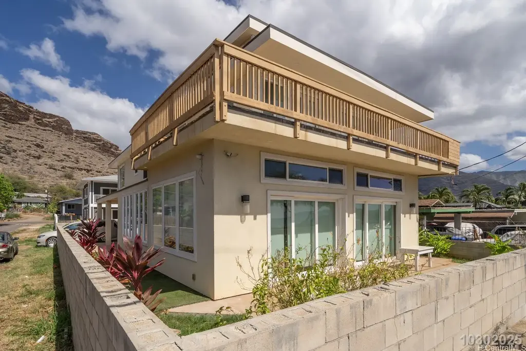 87-1450 Farrington Highway # C (upstairs), Waianae