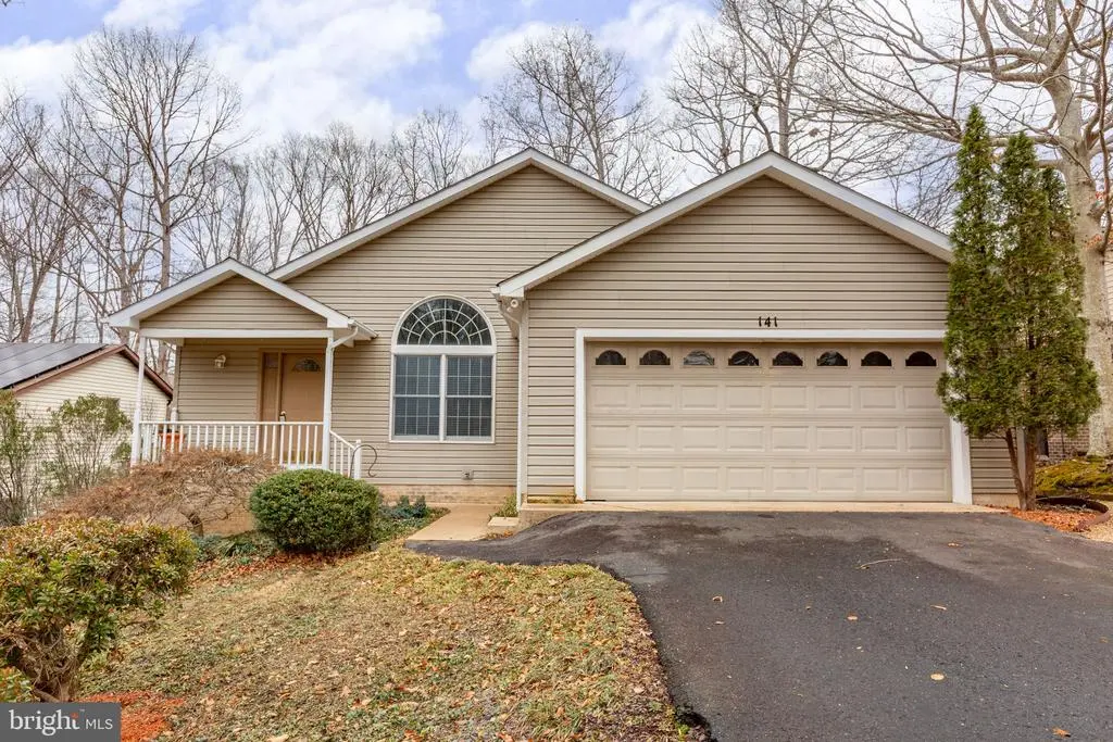 141 Green Street, Locust Grove