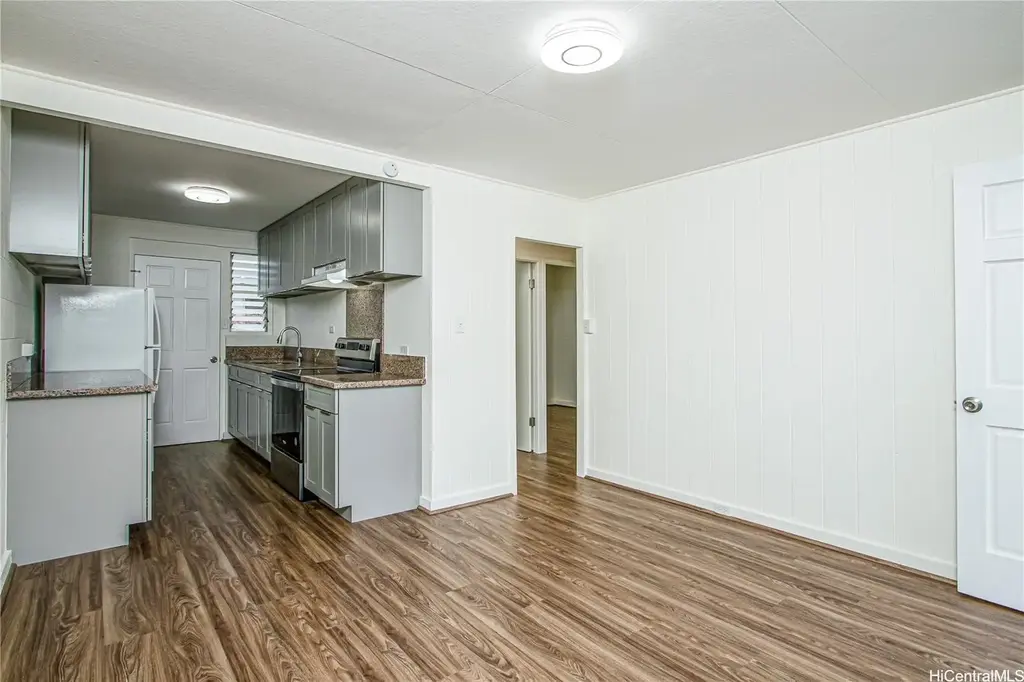 98-87 Lokowai Place # 3, Aiea
