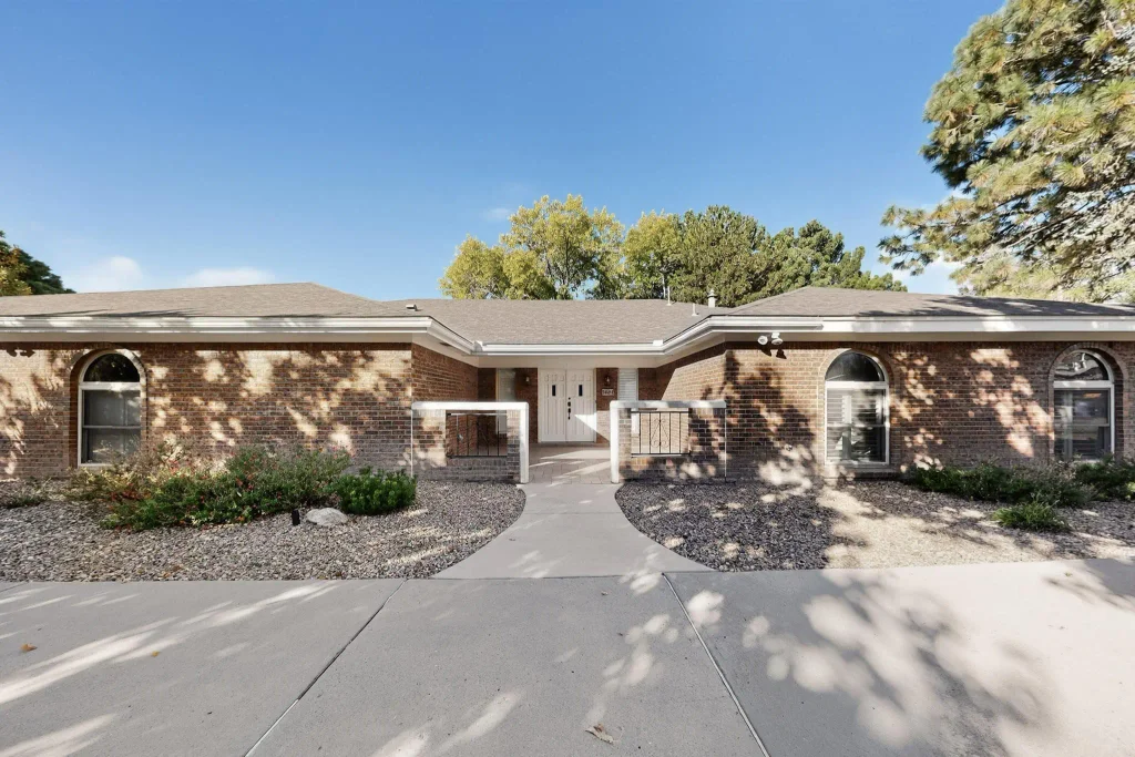 5601 Dogwood Trail Ne, Albuquerque