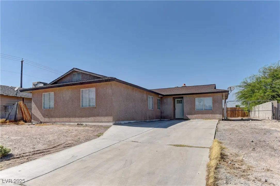 Photo of Listing #2732057