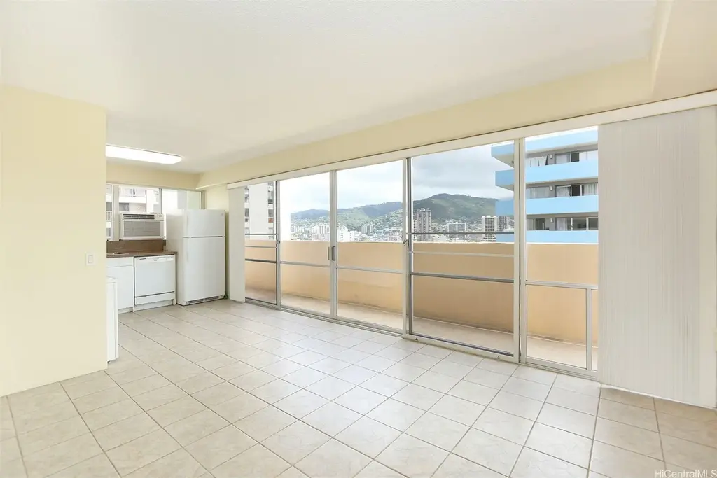 419 Keoniana Street # 1101, Honolulu