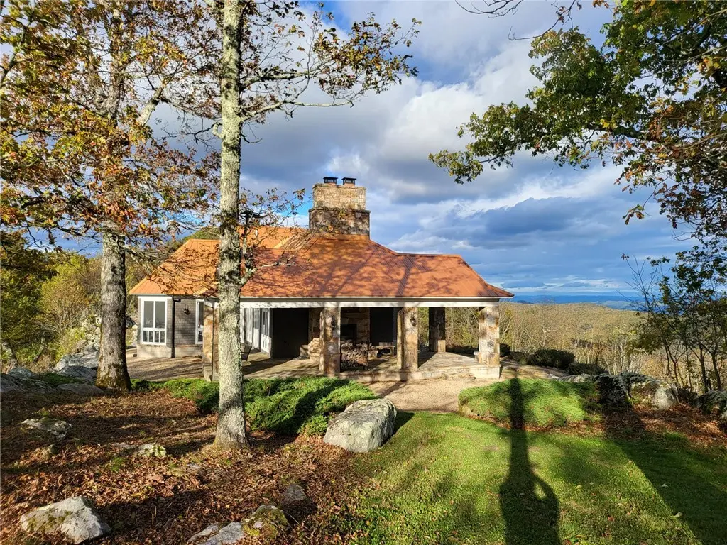 504 Airport Drive, Hot Springs