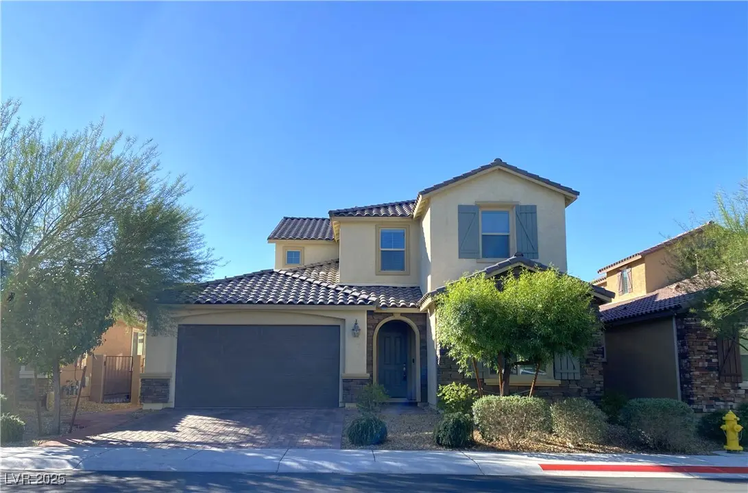 Photo of Listing #2732077