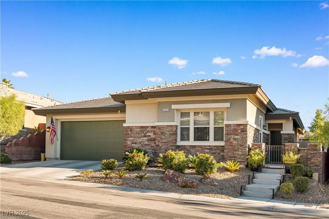 Photo of Listing #2732148