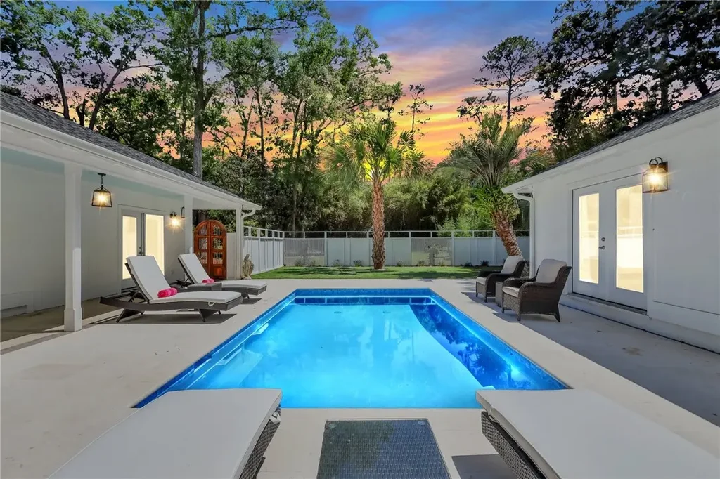 121 Colonial Drive, St Simons Island