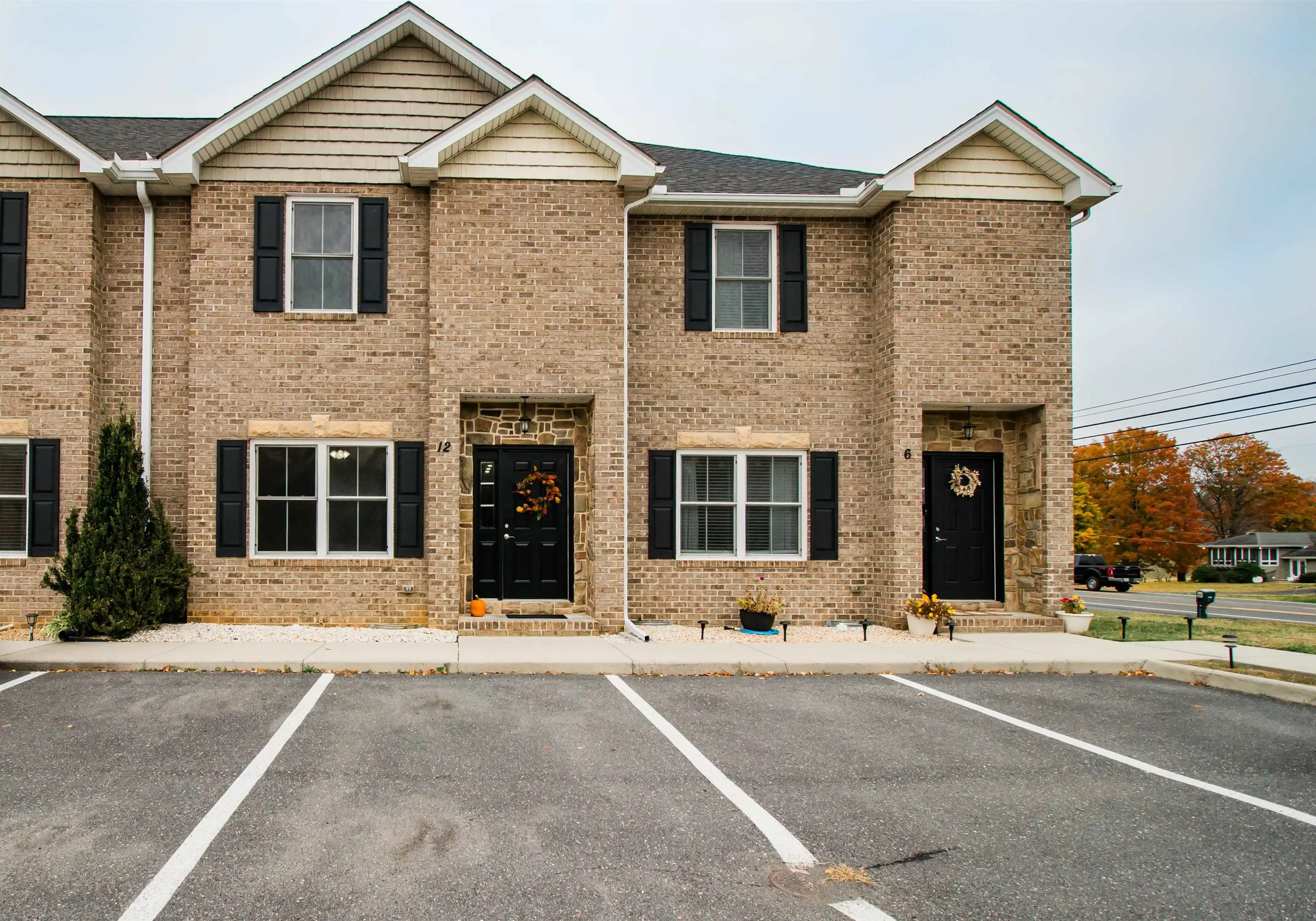 12 Cedar Point Ln, Rockingham