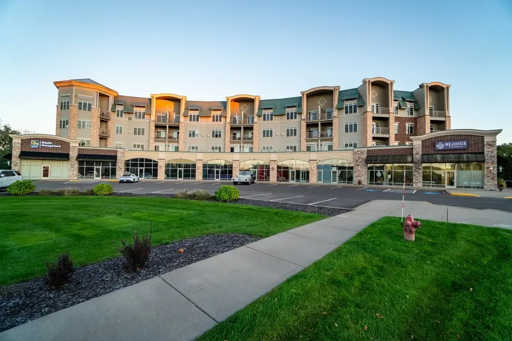 401 Pinnacle Way 208, Eau Claire