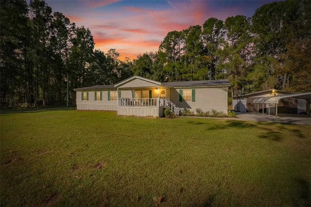 19067 Highway 301, Folkston