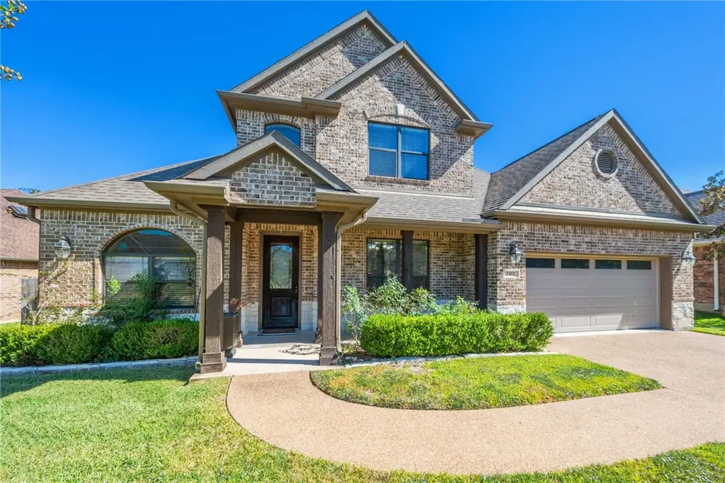 2472 Stone Castle, College Station