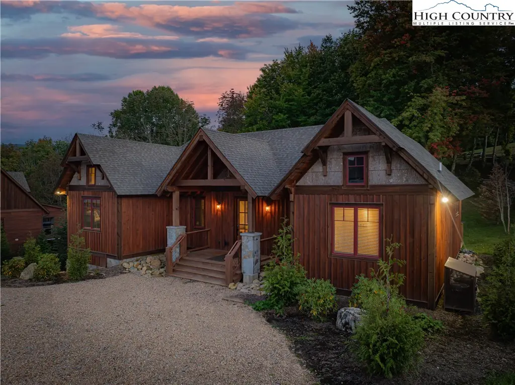 303 High Country Overlook, Banner Elk