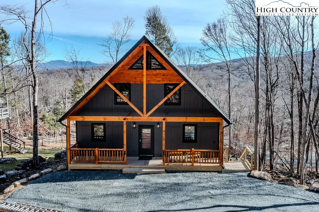 111 Village Cluster Road, Beech Mountain