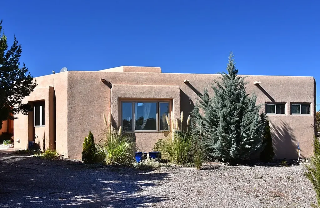 5902 Koorani Street, Cochiti Lake