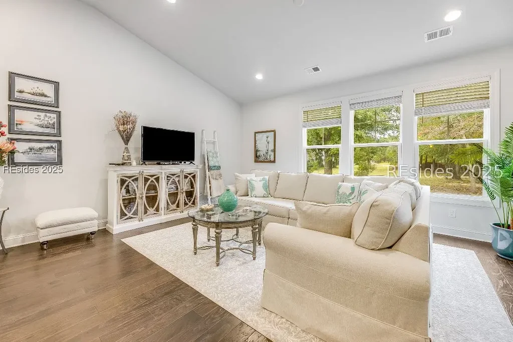 204 Wooden Wheel Lane, Bluffton