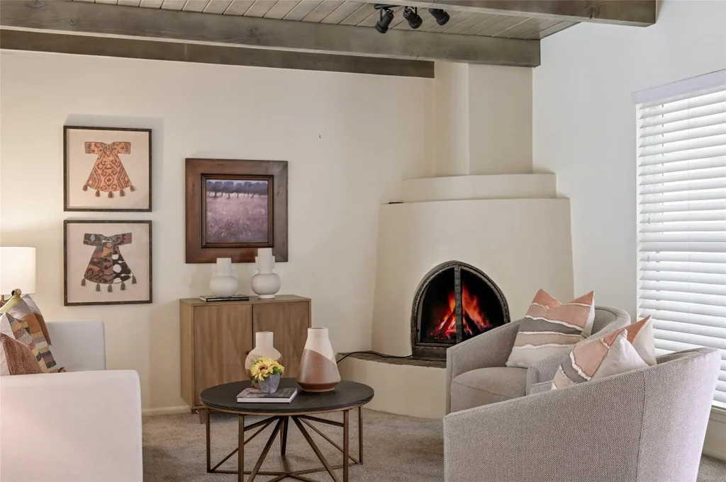 3066 Plaza Blanca, Santa Fe