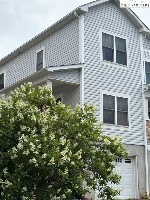 188 Stratford Lane # 16b, Boone