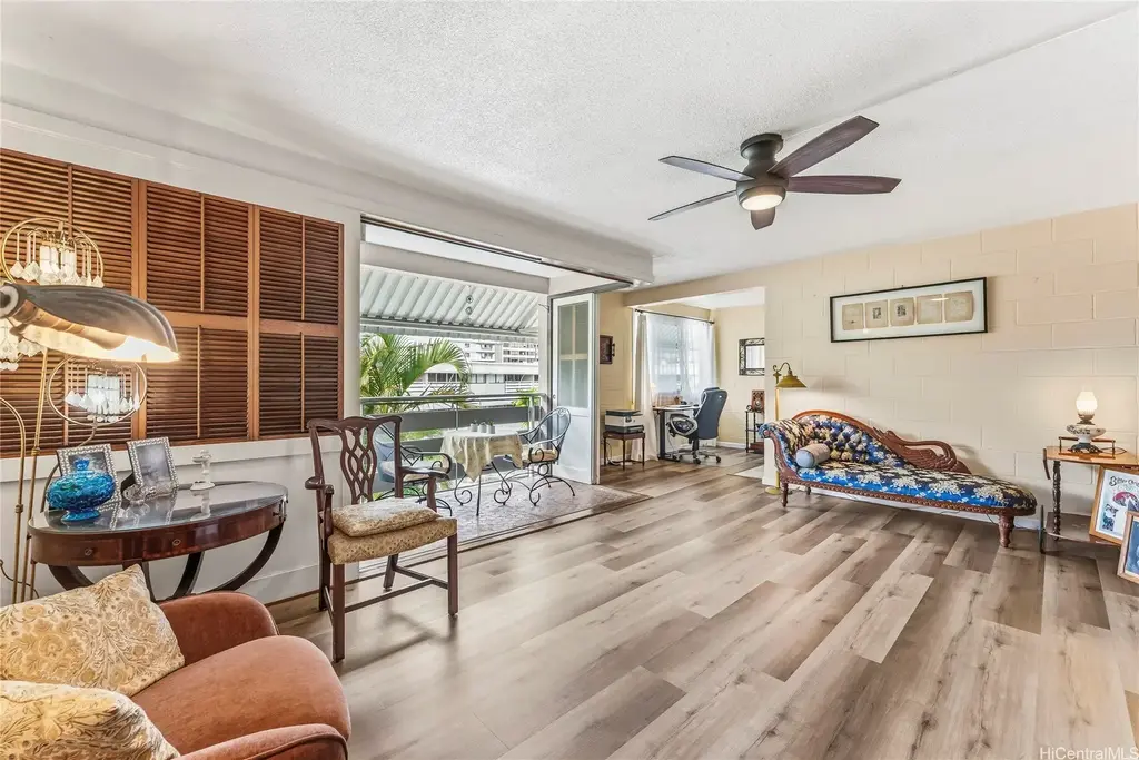 1330 Wilder Avenue # 306, Honolulu
