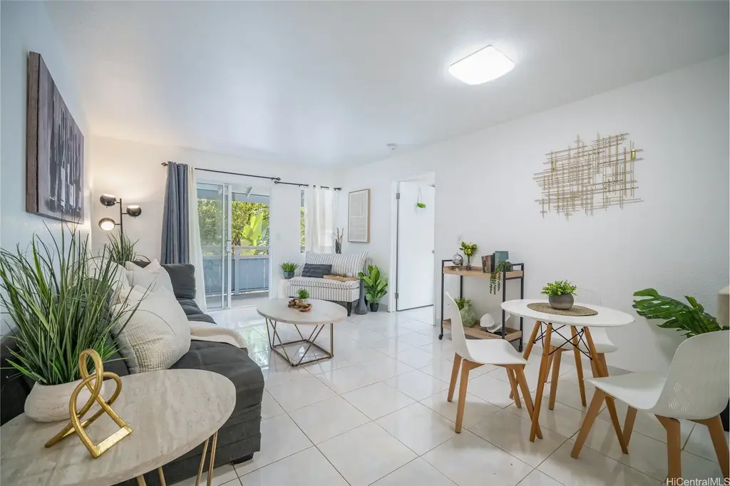95-802 Wikao Street # R206, Mililani
