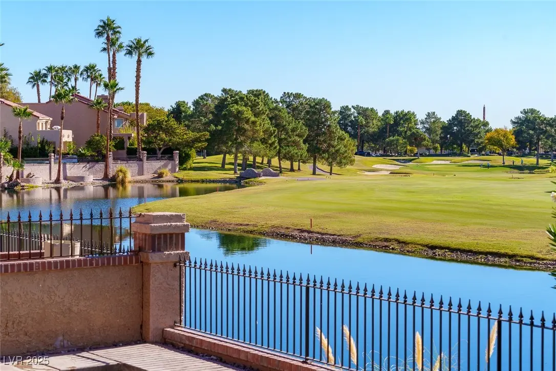 Photo of Listing #2731241