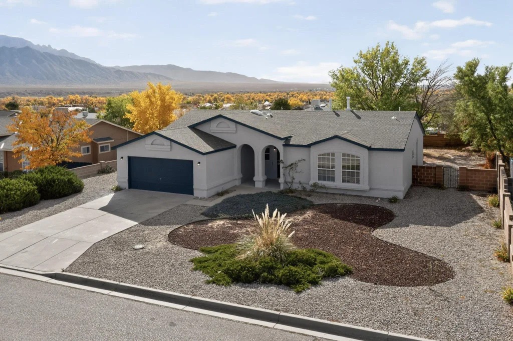 7258 Pajarito Road Ne, Rio Rancho