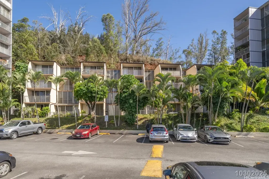 95-014 Waihonu Street # E303, Mililani