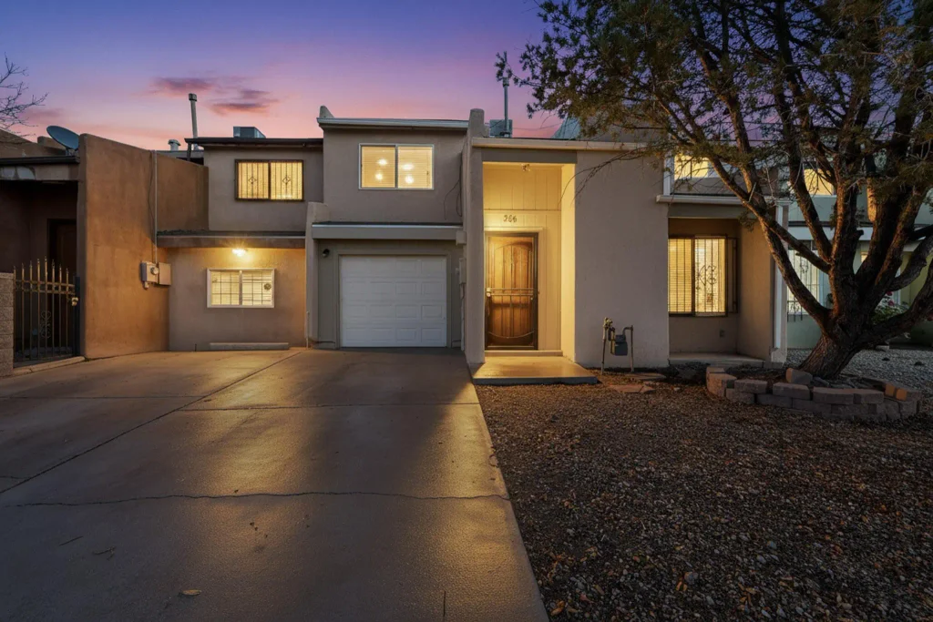 208 Shawnee Court Se, Albuquerque