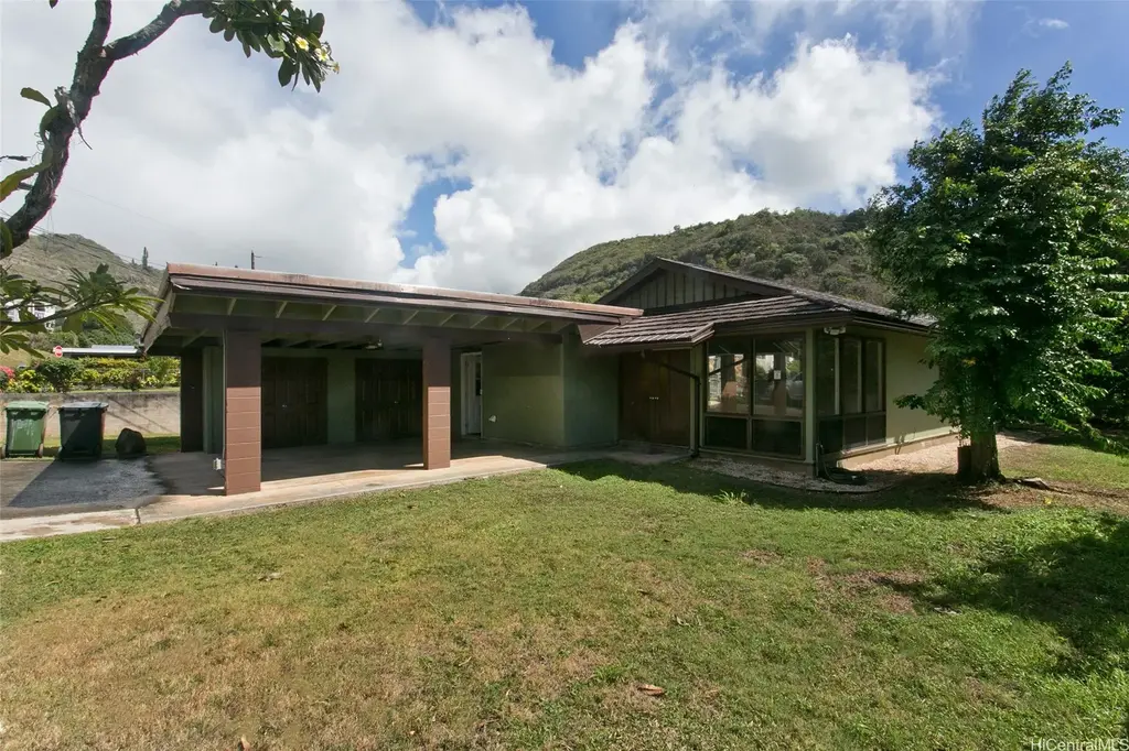 1547 Ala Aolani Street, Honolulu