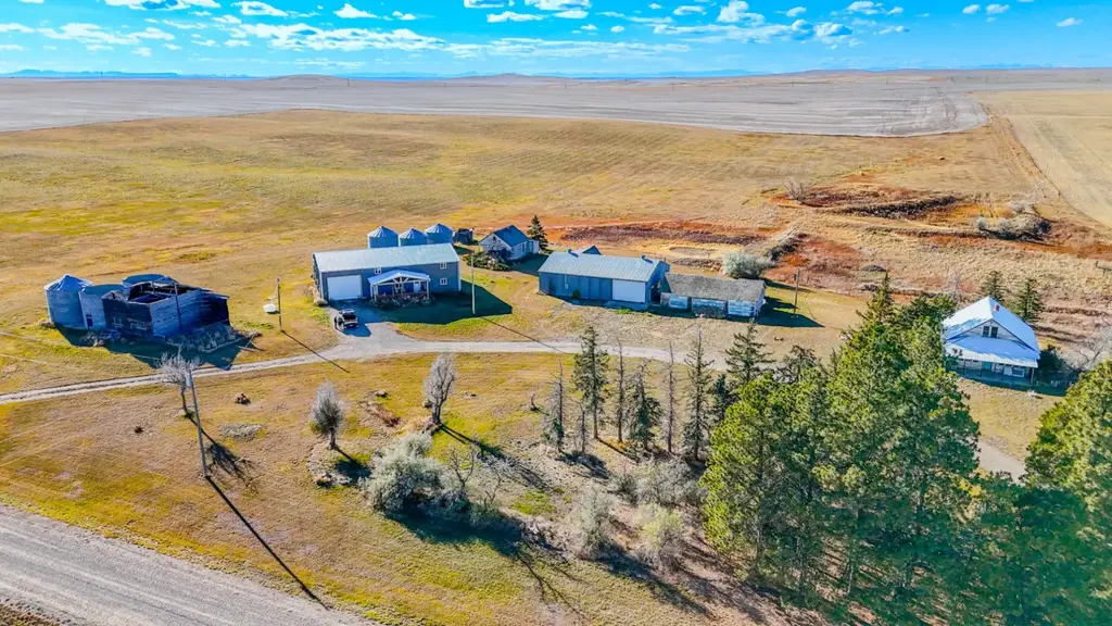 17621 Bootlegger Trail, Great Falls