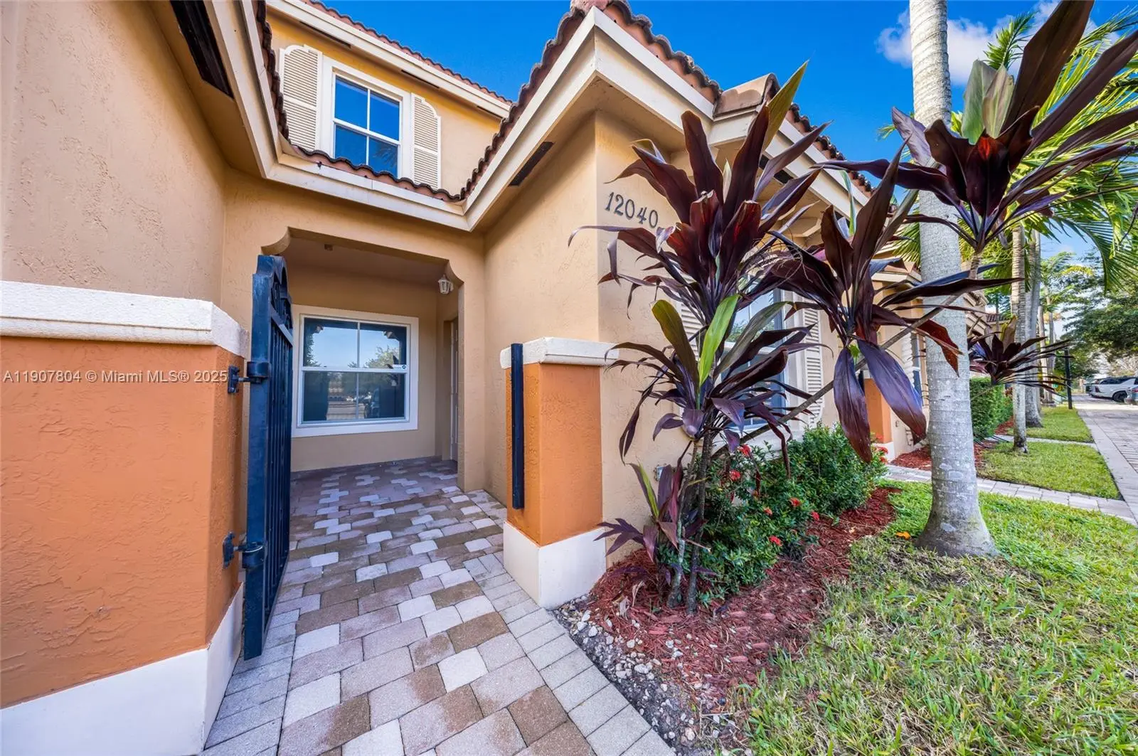 Photo of Listing #A11907804