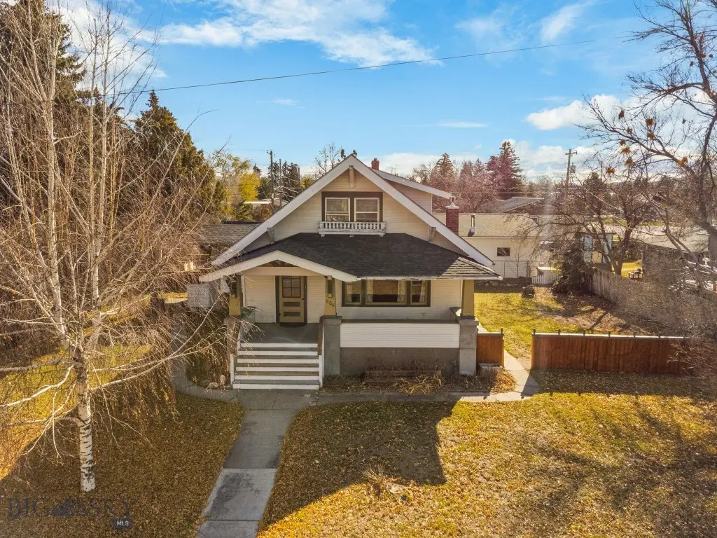 804 Broadway Street, Townsend