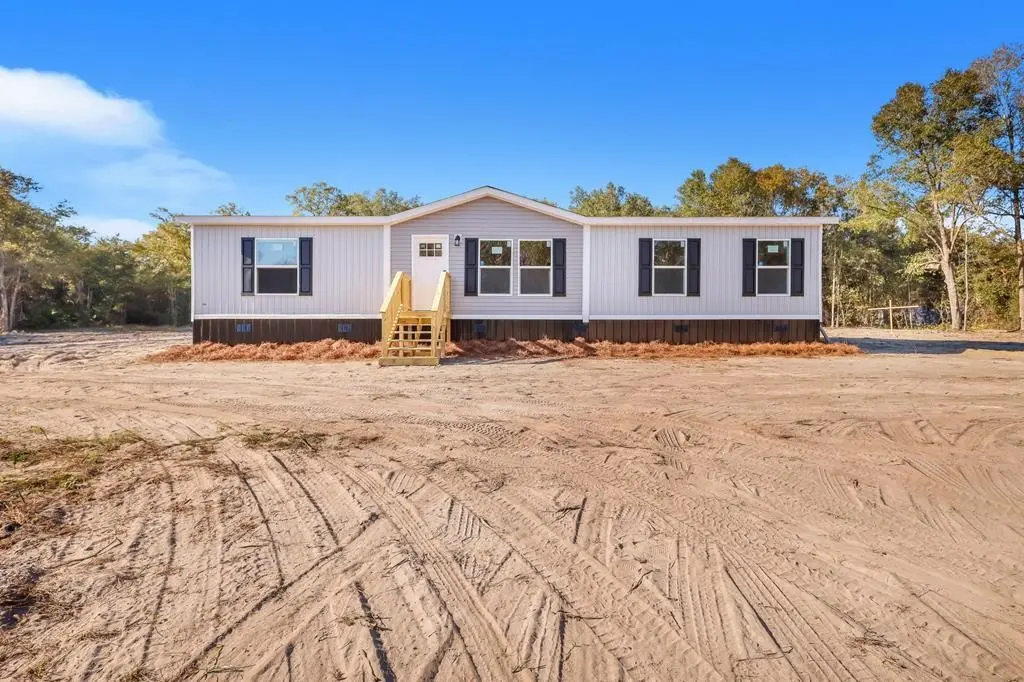 300 Three C Road, Jesup