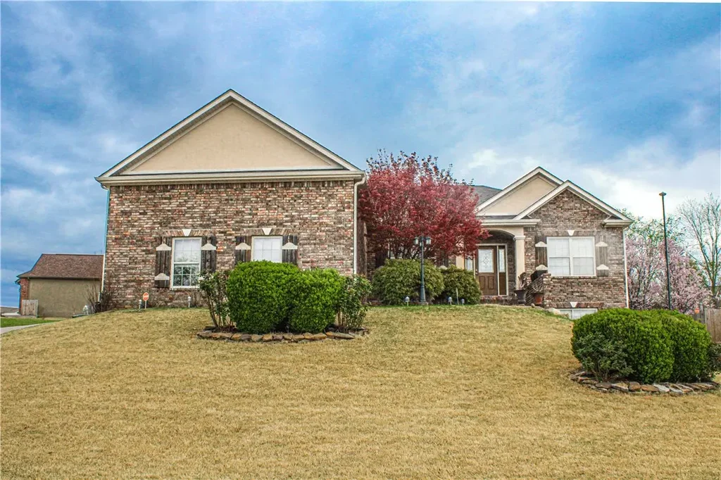 1219 W Holt Avenue, Harrison