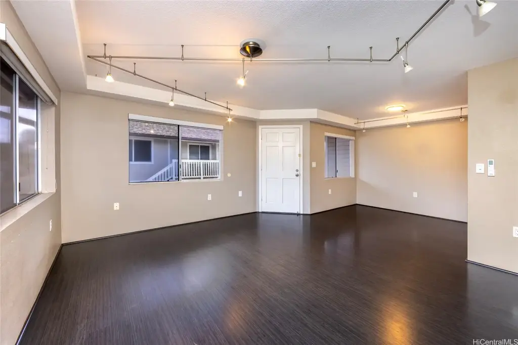 92-1475 Aliinui Drive # 20b, Kapolei