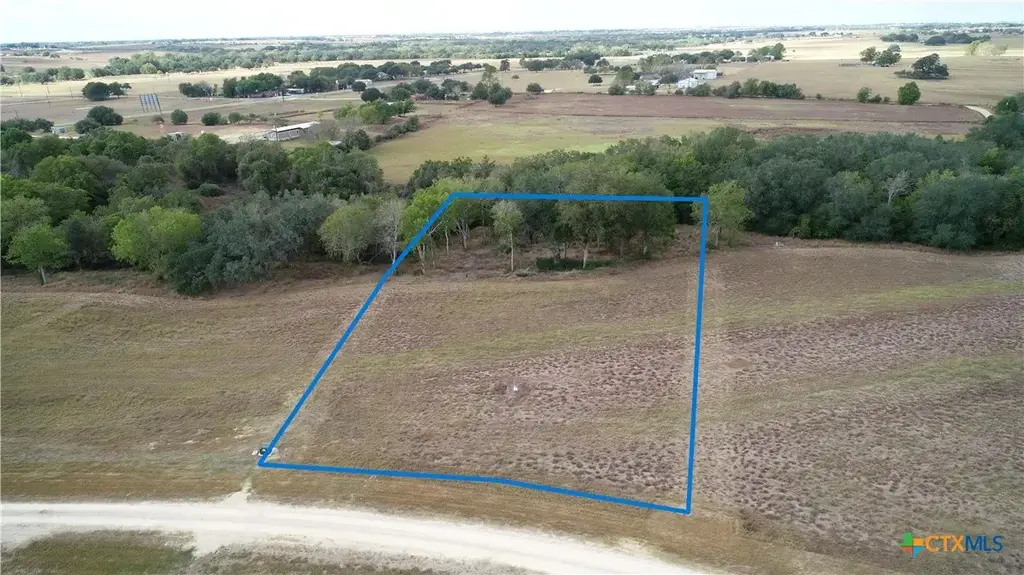 511 Cr 362 Lot 2, Shiner