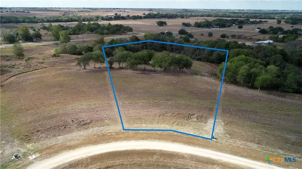 511 Cr 362 Lot 5, Shiner