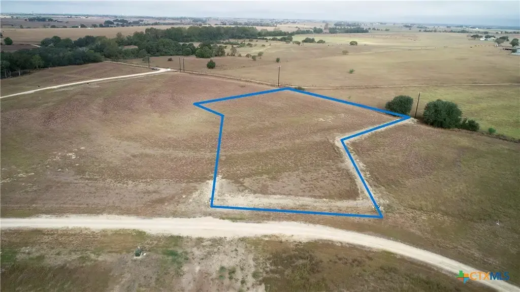 511 Cr 362 Lot 13, Shiner