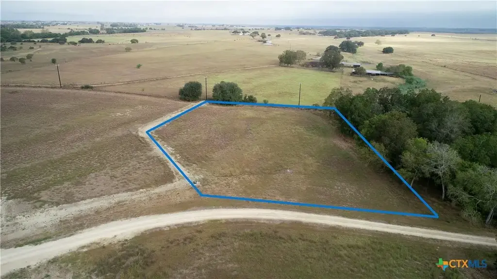 511 Cr 362 Lot 14, Shiner