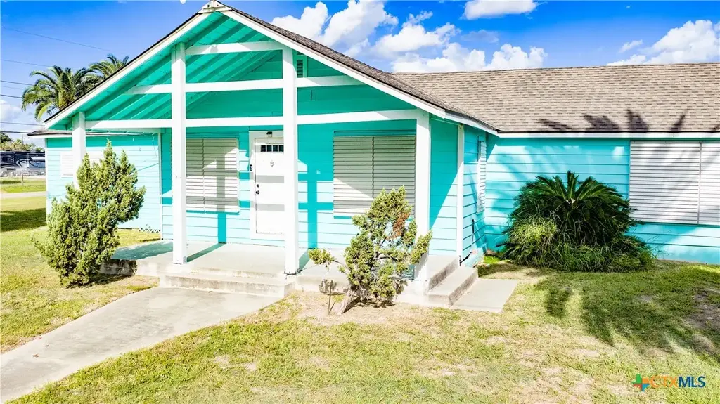 312 W Jefferson Avenue, Port O'Connor