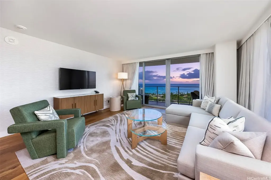 383 Kalaimoku Street # E2801, Honolulu