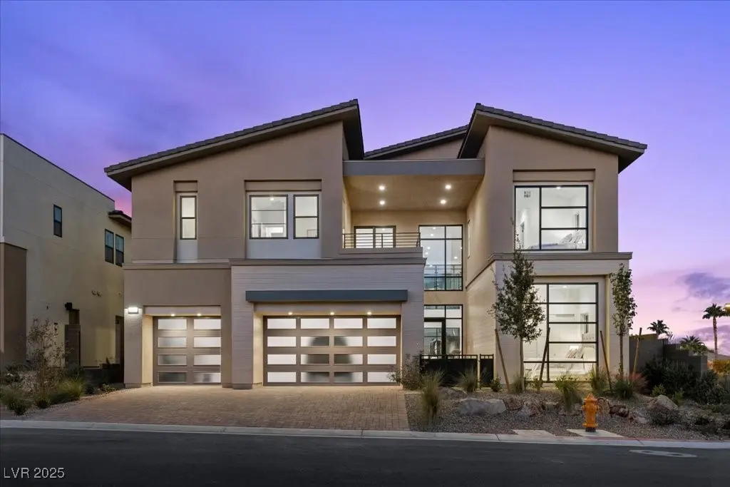 Photo of Listing #2732281